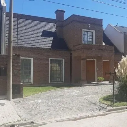 Buy this 4 bed house on Avenida Alem 1844 in San Cayetano, B8000 AGE Bahía Blanca