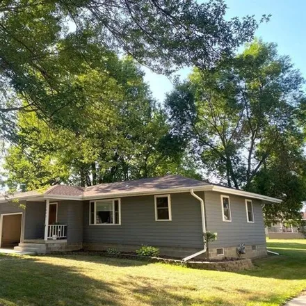 Buy this 2 bed house on 1818 East Locust Street in Algona, IA 50511