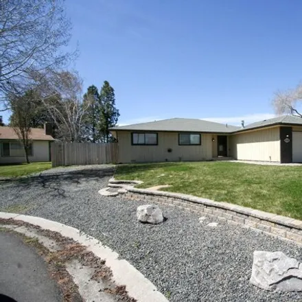 Buy this 3 bed house on 5130 Gatewood Drive in Klamath Falls, OR 97603