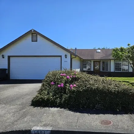 Buy this 3 bed house on 589 Senestraro Way in Fortuna, CA 95546