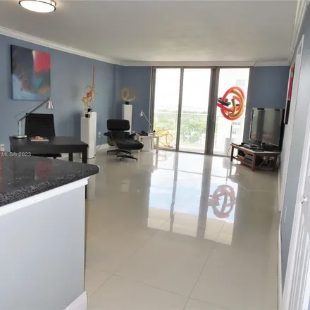Rent this 1 bed apartment on Collins Avenue & 5600 Block in Collins Avenue Service Road, Miami Beach