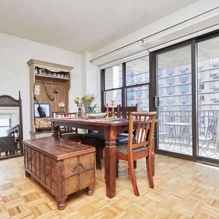 Image 7 - East Winds, 345 East 80th Street, New York, NY 10075, USA - Apartment for rent