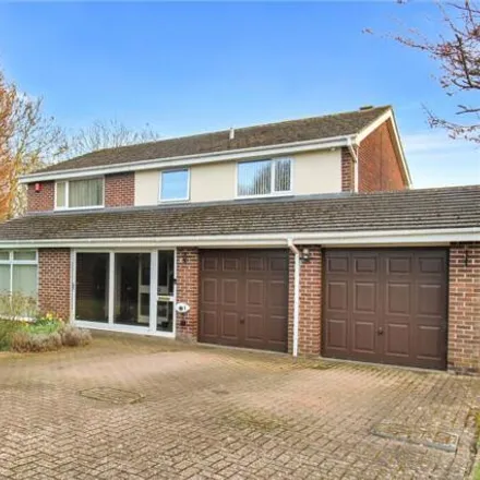 Buy this 5 bed house on Fairlawn in Swindon, SN3 6EU