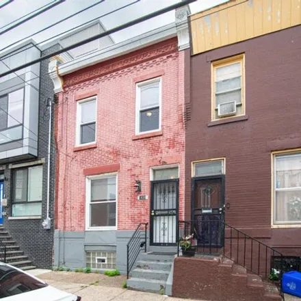 Rent this 3 bed house on Early Bird Urban Farm in South 21st Street, Philadelphia