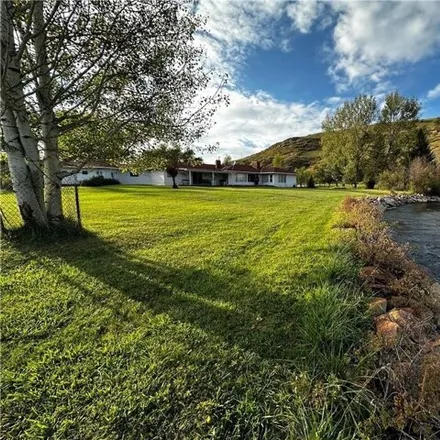 Image 1 - Upper Spring Creek Road, Lewistown Junction, Fergus County, MT 59457, USA - House for sale