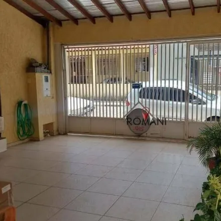 Buy this 2 bed house on Rua Paulo Alfredo Hilbert in Vila Figueira, Suzano - SP