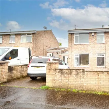 Buy this 3 bed duplex on Blackbirds Way in Cardiff, CF3 5RE