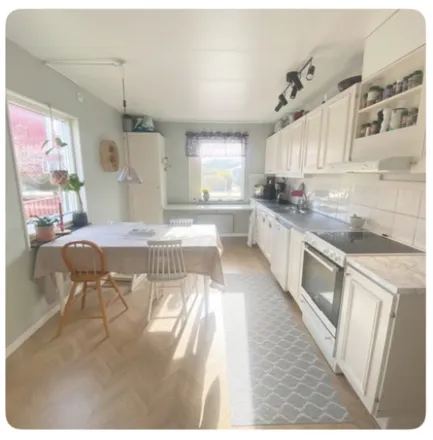 Rent this 4 bed townhouse on Melongatan 77 in 426 54 Gothenburg, Sweden