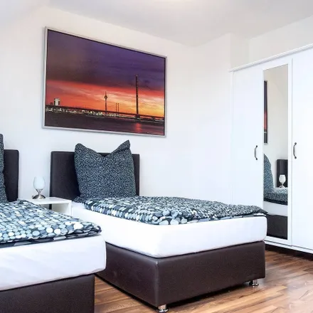 Rent this 3 bed apartment on Kölner Landstraße 119 in 40591 Dusseldorf, Germany