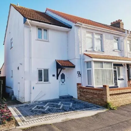 Buy this 2 bed house on The New Inn in 59 Melville Road, Gosport