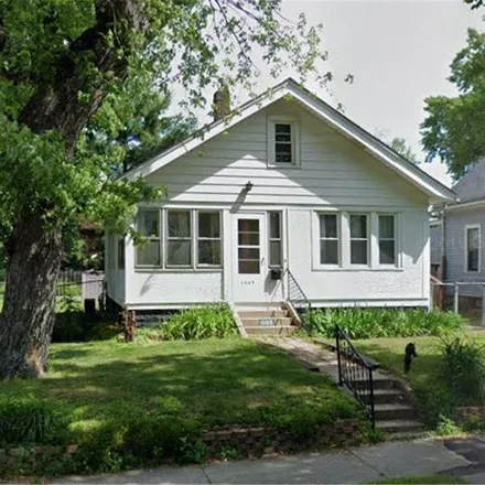 Buy this 3 bed house on 1069 Minnehaha Avenue West in Saint Paul, MN 55104
