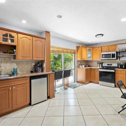 Image 5 - 10225 Northwest 57th Terrace, Doral, FL 33178, USA - House for sale