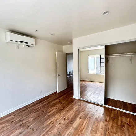 Image 3 - 12932 Doty Avenue, Hawthorne, CA 90250, USA - Apartment for rent