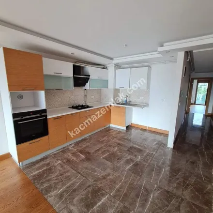 Rent this 6 bed apartment on Nazmi Akbacı Ticaret Merkezi in Ahi Evran Caddesi, 34398 Sarıyer