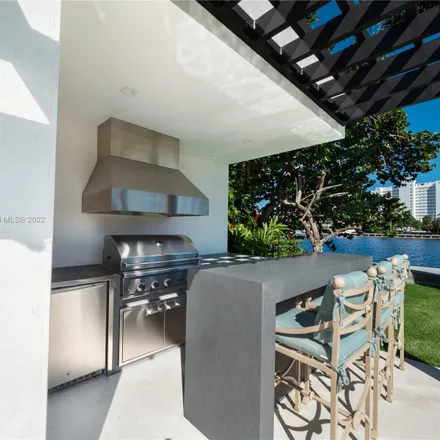 Image 9 - 6621 Allison Road, Atlantic Heights, Miami Beach, FL 33141, USA - House for sale