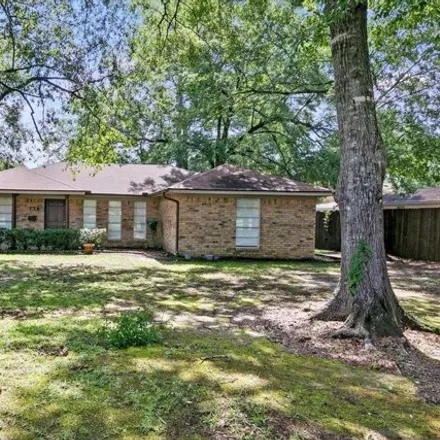 Buy this 3 bed house on 134 Rolling Hills Dr in Lumberton, Texas
