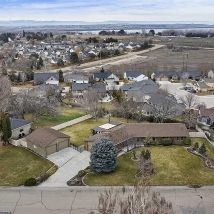 Buy this 5 bed house on 2831 Pascoe Lane in Nampa, ID 83686