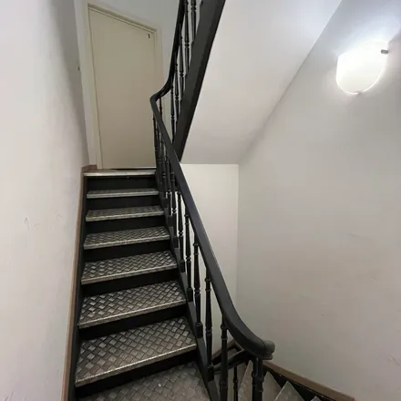 Rent this 4 bed apartment on Rue Rogier 54 in 5000 Namur, Belgium