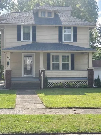 Buy this 4 bed house on 731 Woodbine Avenue Southeast in Trumbull Homes, Warren