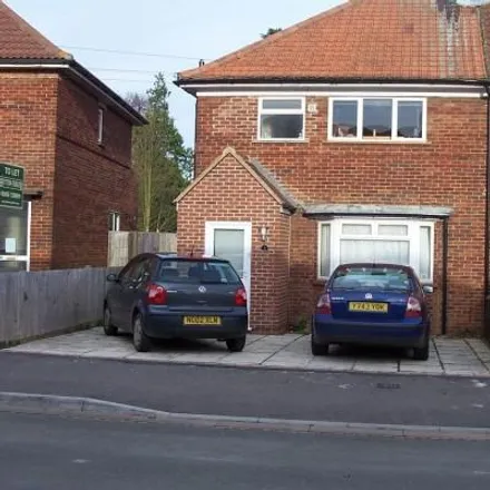 Rent this 4 bed duplex on Churchill Community Noticeboard in Valentia Road, Oxford