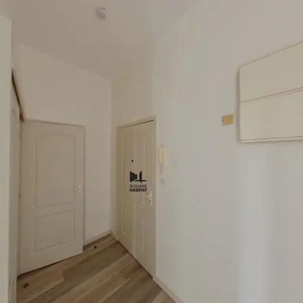 Rent this 2 bed apartment on 27 Avenue Jean Jaurès in 86100 Châtellerault, France