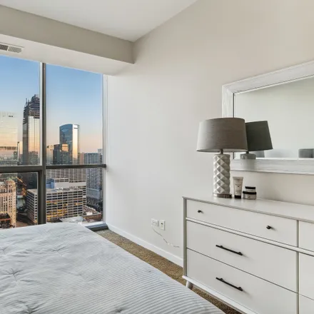 Image 5 - Silver Tower, 325 West Ohio Street, Chicago, IL 60654, USA - House for sale