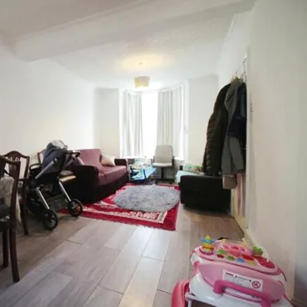 Image 3 - 38 Tower Hamlets Road, London, E7 9BZ, United Kingdom - Townhouse for sale