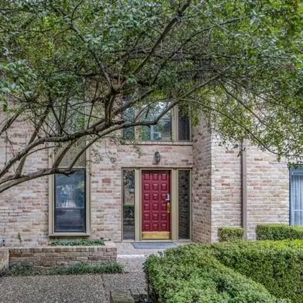 Buy this 3 bed condo on 11309 Park Central Place in Gifford, Dallas
