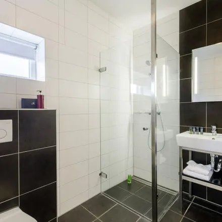 Rent this 5 bed apartment on Spiekweg in 3893 DH Zeewolde, Netherlands