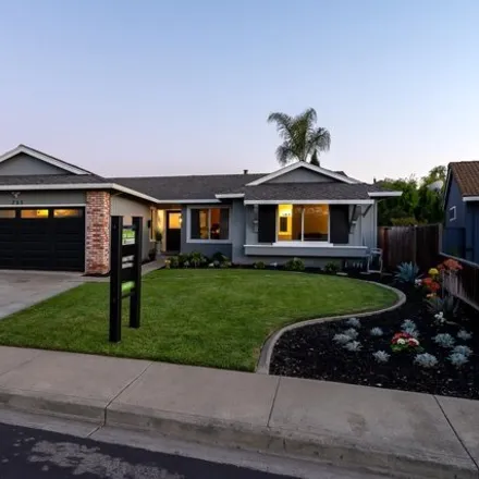 Buy this 4 bed house on 723 Chippewa Way in Livermore, CA 94551