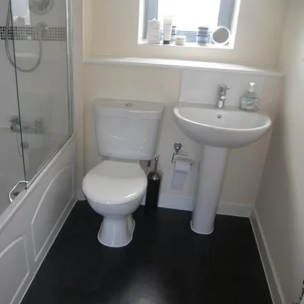 Image 7 - Bambu, 95 Quayside Drive, Colchester, CO2 8GN, United Kingdom - Apartment for rent