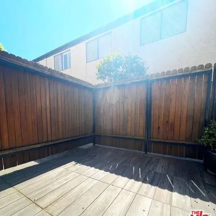 Image 6 - 2240 South Bentley Avenue, Los Angeles, CA 90064, USA - Townhouse for rent