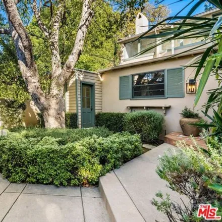Image 2 - 8372 Willoughby Avenue, West Hollywood, CA 90069, USA - House for rent
