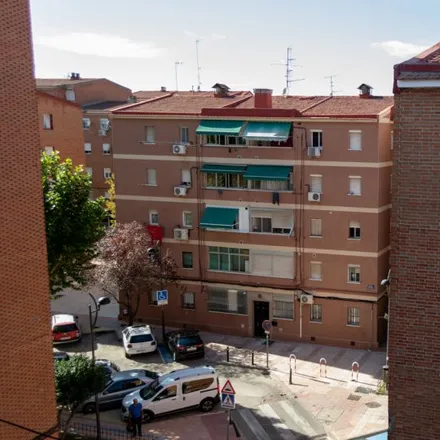Image 4 - Calle de las Camelias, 6, 28903 Getafe, Spain - Room for rent