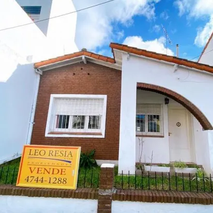 Buy this 2 bed house on Avenida Presidente Teniente General Juan Domingo Perón 3624 in Punta Chica, 1644 Victoria
