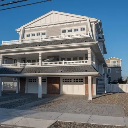 Image 2 - 215 26th Street, Avalon, Cape May County, NJ 08202, USA - House for sale