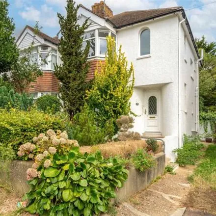 Rent this 4 bed duplex on Poplar Avenue in Portslade by Sea, BN3 8PS