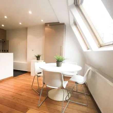 Rent this 2 bed apartment on Rue de Flandre - Vlaamsesteenweg 144 in 1000 Brussels, Belgium