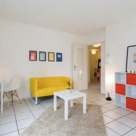 Image 6 - 85 Avenue Debourg, 69007 Lyon, France - Apartment for rent