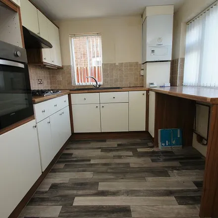 Image 7 - The Boulevard, Ellesmere Port, CH65 7DZ, United Kingdom - Apartment for rent