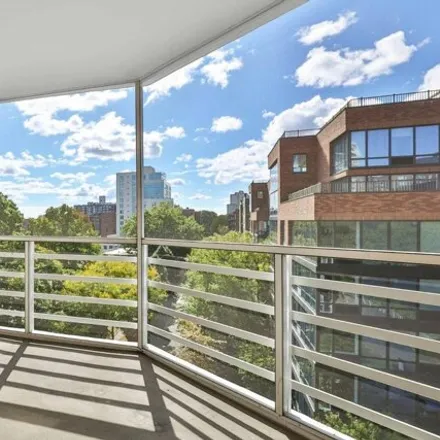 Image 1 - 3530 Henry Hudson Parkway East, New York, NY 10463, USA - Apartment for sale