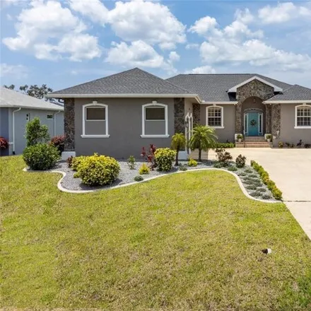Buy this 4 bed house on 139 Medalist Road in Rotonda, Charlotte County