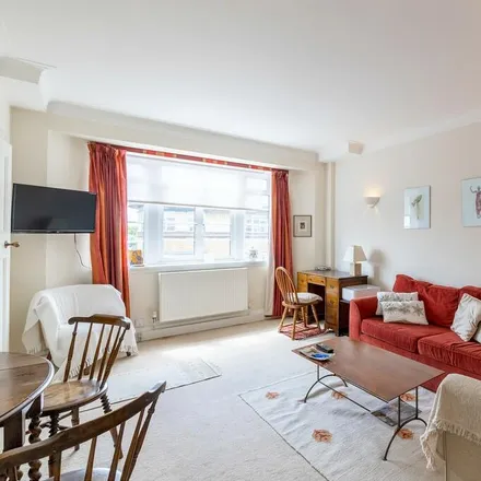 Rent this 1 bed apartment on Vicarage Court in Vicarage Gate, London