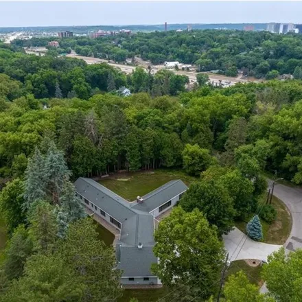 Image 3 - 1232 Skyline Drive Southwest, Rochester, MN 55902, USA - House for sale