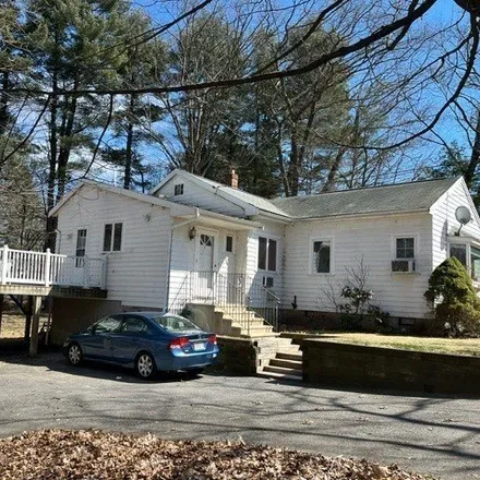 Rent this 4 bed house on 9 Ravine Road in Wayland, MA 01778