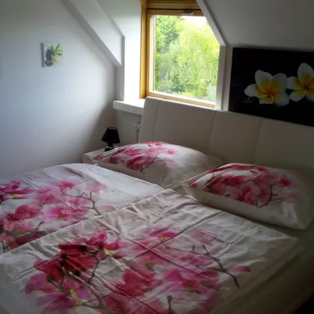 Rent this 2 bed apartment on Stiege 1-3 in Neusiedler Straße 29, 2340 Gemeinde Mödling