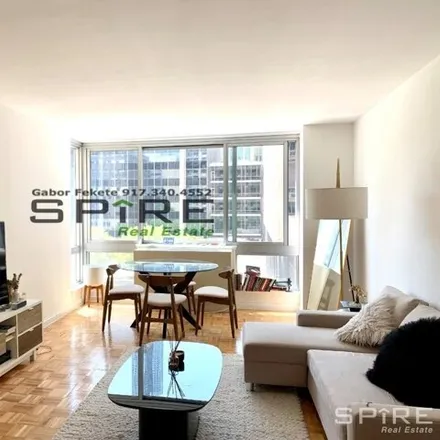 Rent this 2 bed apartment on 111 Worth Street in New York, NY 10013