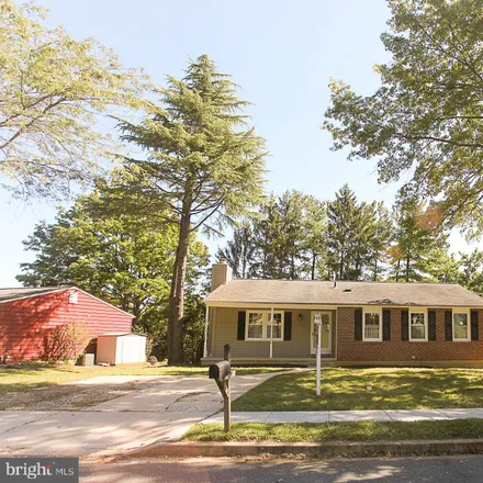 Image 2 - 607 Saint Johnsbury Road, Catonsville, MD 21228, USA - House for sale