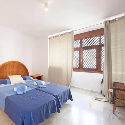 Rent this 2 bed apartment on 29610 Ojén