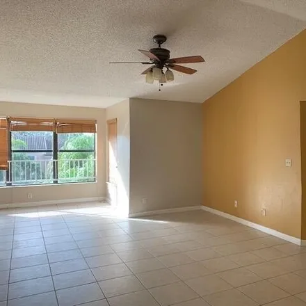 Buy this 2 bed condo on unnamed road in Davie, FL 33314
